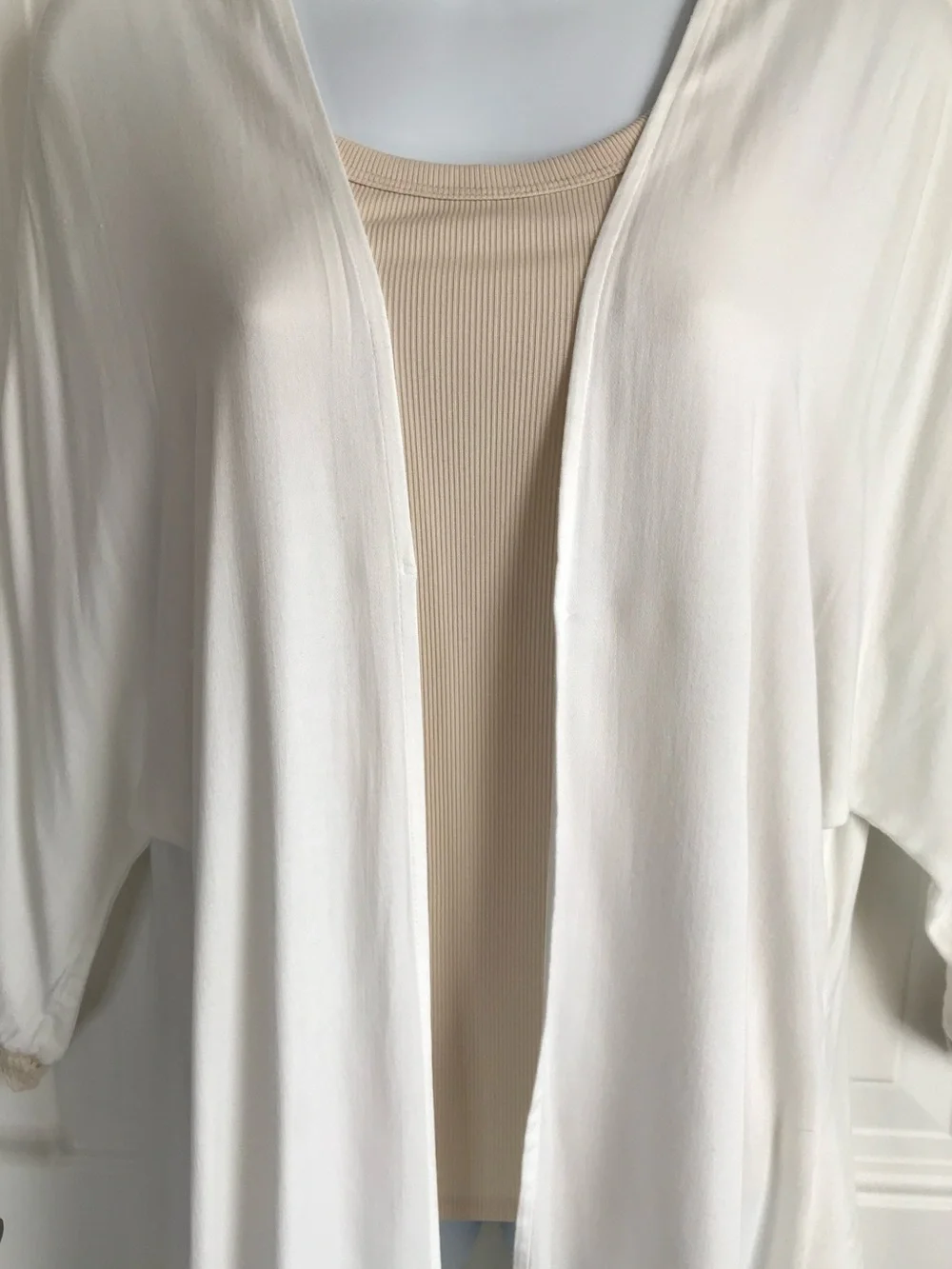 🔴 4/$15 Underella by Ella Moss Women’s S White Tan Kimono Robe with Crochet Trim